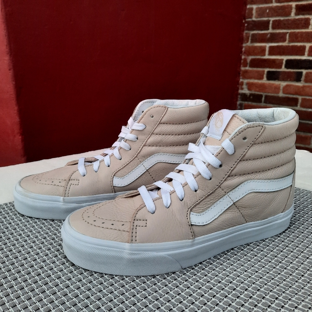 Vans Old Skool Leather Sk8 Hi Lace Up Sneaker Neutral Beige Unisex M 5 W 6.5